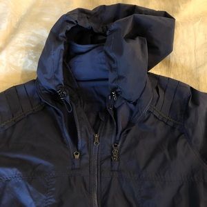 Lululemon blue rain jacket